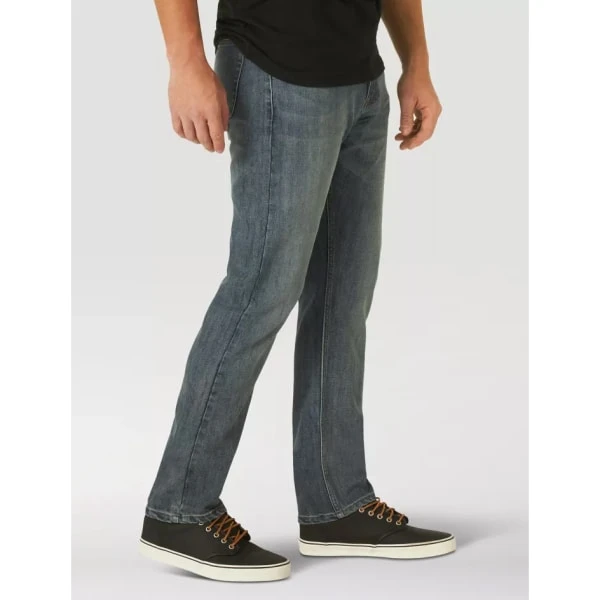 WRANGLER Men's Athletic Fit Jeans 3 WRANGLER Men's Athletic Fit Jeans - Image 3